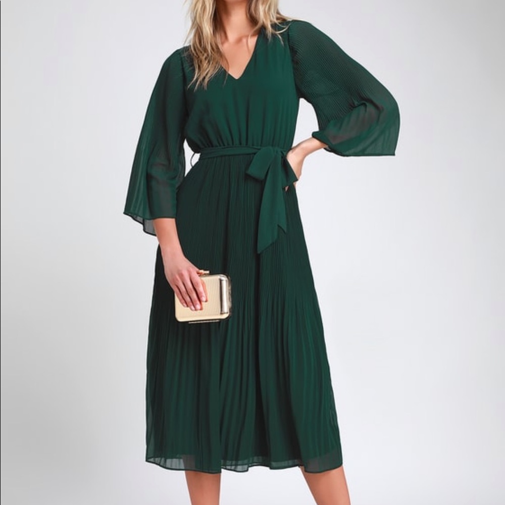 Lulus Flirty and Thriving Pleated Dress ❤️